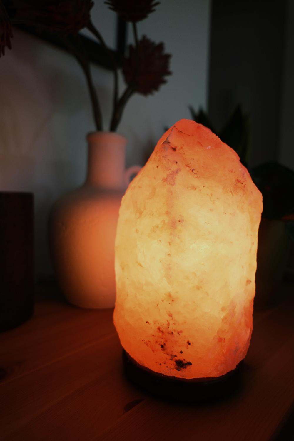 salt-lamp-healing.jpg